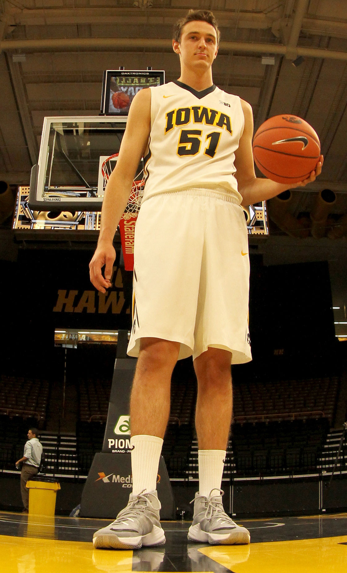 100516-Iowa-BB-Media-Day-017